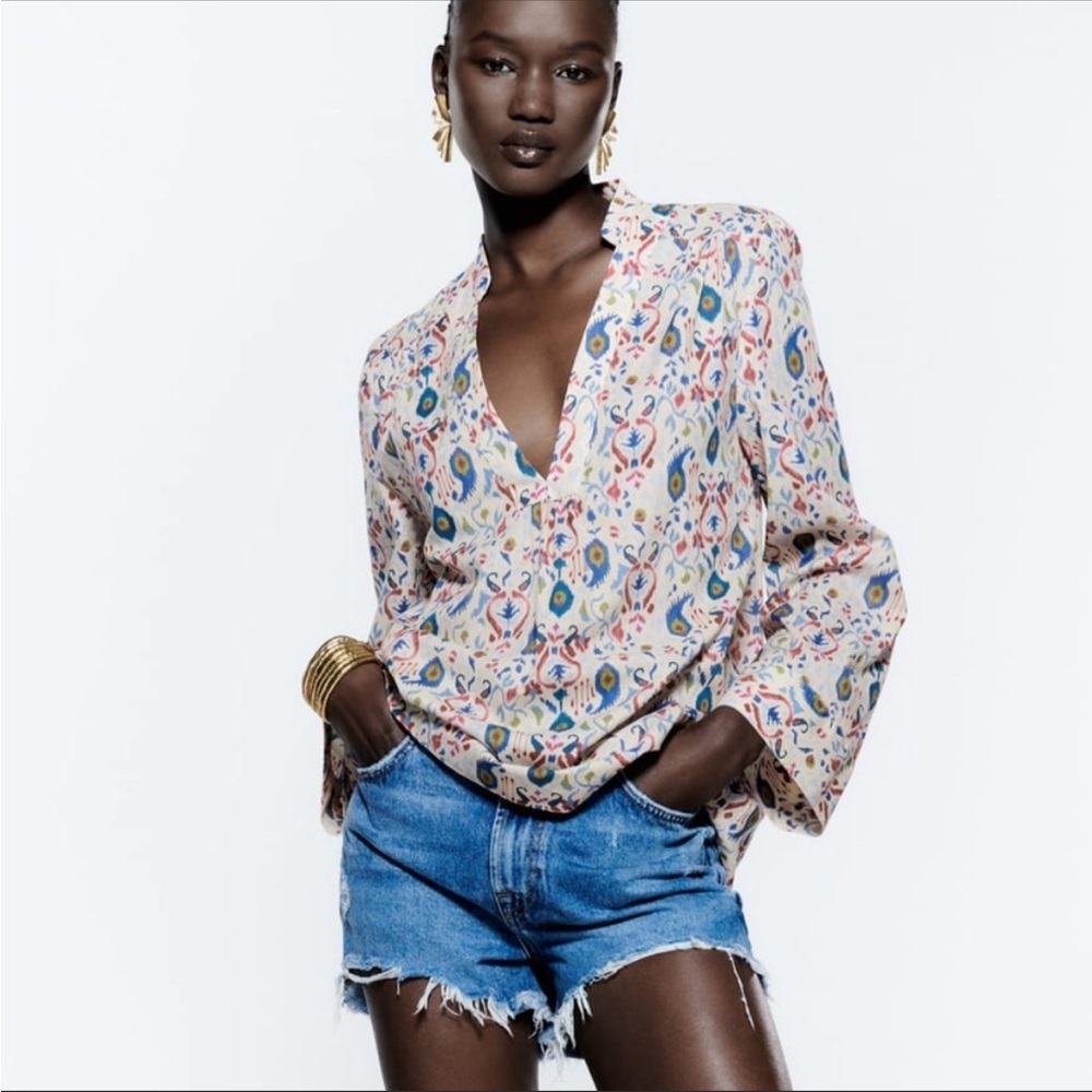 🤩NWT🤩 Zara Colorful Abstract Blouse medium